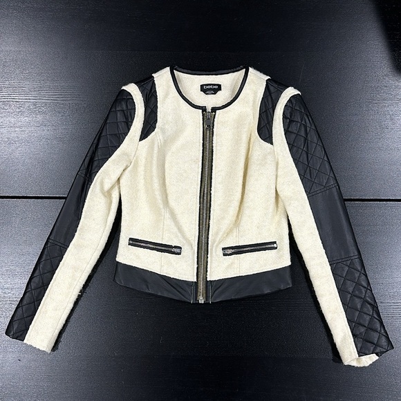 Bebe Wool Cropped Jacket with Faux Leather and Zipper Design Accents - XS. - Picture 9 of 9